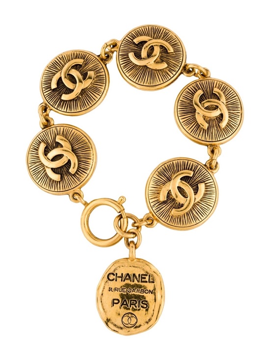 CHANEL Jewelry - Authentic CHANEL 1980s Rue 31 Cambon Paris link bracelet gold plated